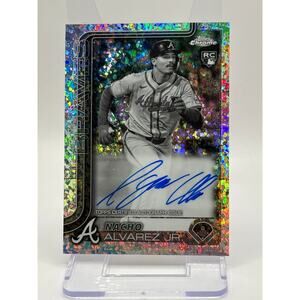 2025 Topps Chrome Nacho Alvarez Jr Rookie Black & White Mini Diamond Auto SP RC